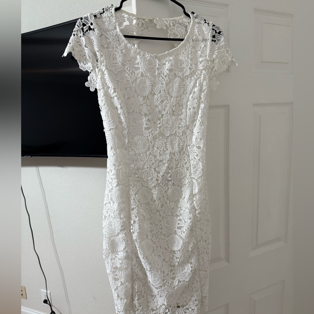 White backless Lulus dress size XL